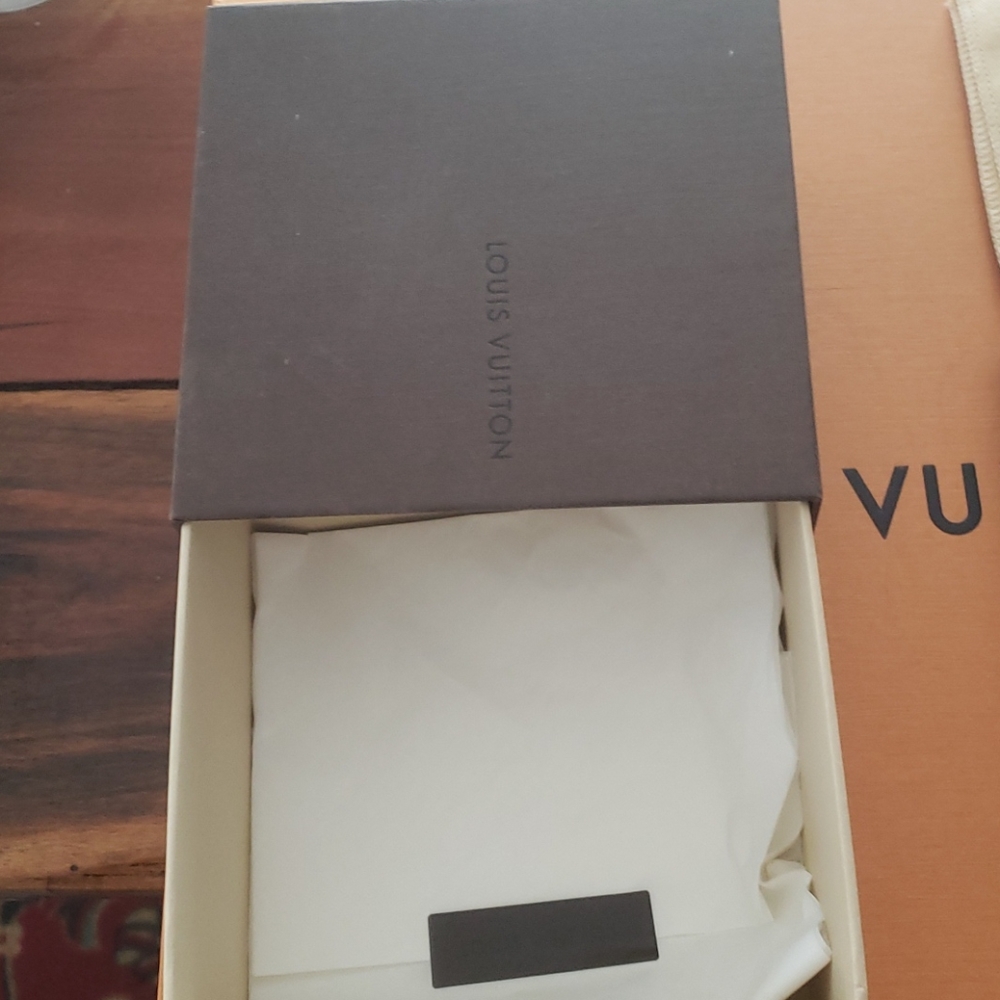 Authentic Louis Vuitton boxes(2)